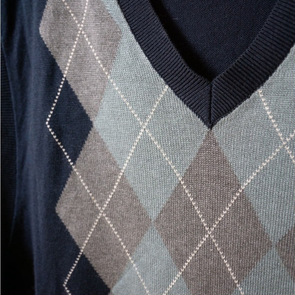 Banana Republic Argyle Sweater Vest Silk Cashmere Navy Blue Preppy - Picture 3 of 7